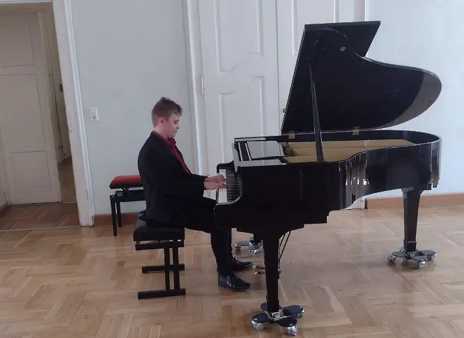 Фондация „Пловдив 2019“ подкрепи 11-годишен пловдивски талант за участие в майсторски клас в престижна музикална академия в Австрия