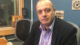 Министър Проданов пред Дарик: Изплащаме парите на хотелиерите за май