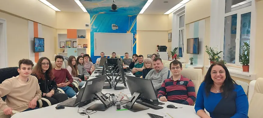 ПГЕЕ „Апостол Арнаудов“ и Русенският университет си партнират успешно