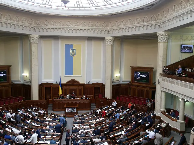 Украйна: Парламентът уволни главния прокурор и шефа на разузнаването