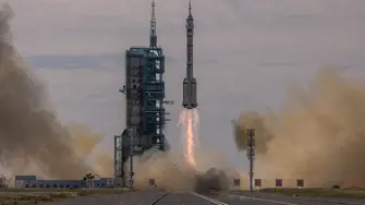 Китай изстреля втория модул от космическата си станция (видео)