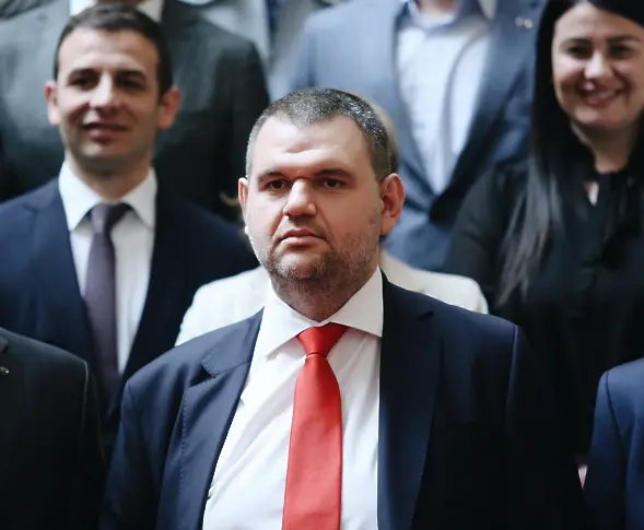 Прокуратурата прекрати проверките по „Магнитски“ срещу Пеевски и Желязков
