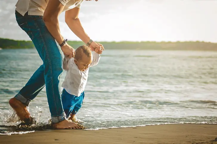 Бащите ще могат да ползват два месеца отпуск за отглеждане на дете до осемгодишна възраст