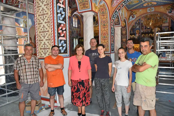 Близо 7000 са изографисаните образи в храма "Св. св. Кирил и Методий" в Ловеч