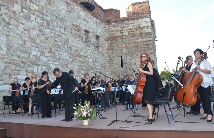С „Музикален круиз“ започна програмата на Фестивала „Дунавски вълни“