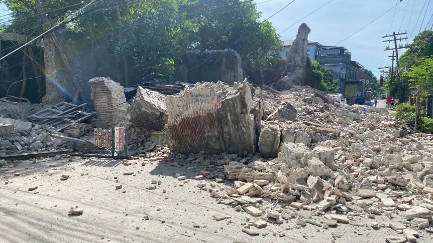 Силно земетресение разлюля Филипините, има жертви (видео и снимки)