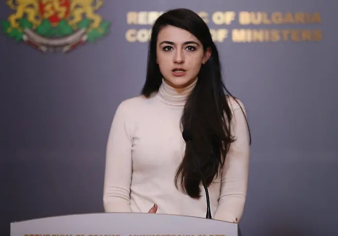 Лена Бориславова: Правилата за избор на шеф на КЕВР не са мои персонални, а колективно решение на управляващата коалиция (снимки)