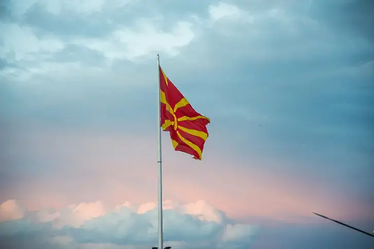 Европосланик: Ако РС Македония не промени Конституцията си, преговорите спират