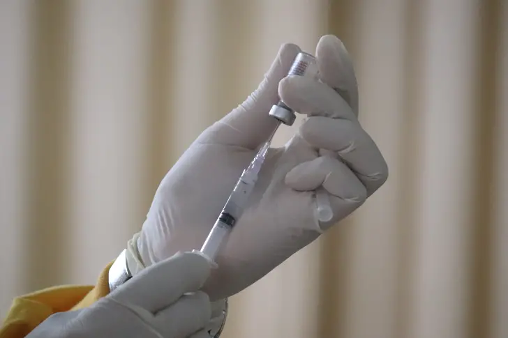 България може да получи от ЕК до 1820 дози от ваксината срещу маймунска шарка