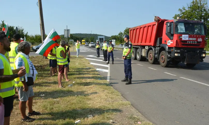 Пътните фирми в Хасковско с протест и по АМ „Марица“