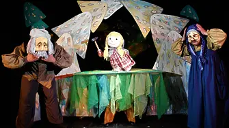 Театър ВЕСЕЛ очаква „Маша и Мечока“ на фестивала „Лято, кукли и приятели“