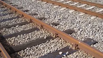 Влак уби на място човек на релсите до гара Церковски 