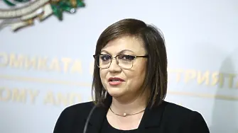 Корнелия Нинова: Министър Стоянов лъже и манипулира