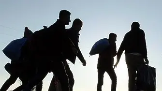 Задържаха 16 мигранти от Ирак и Афганистан без документи в ареста на РУ-Враца
