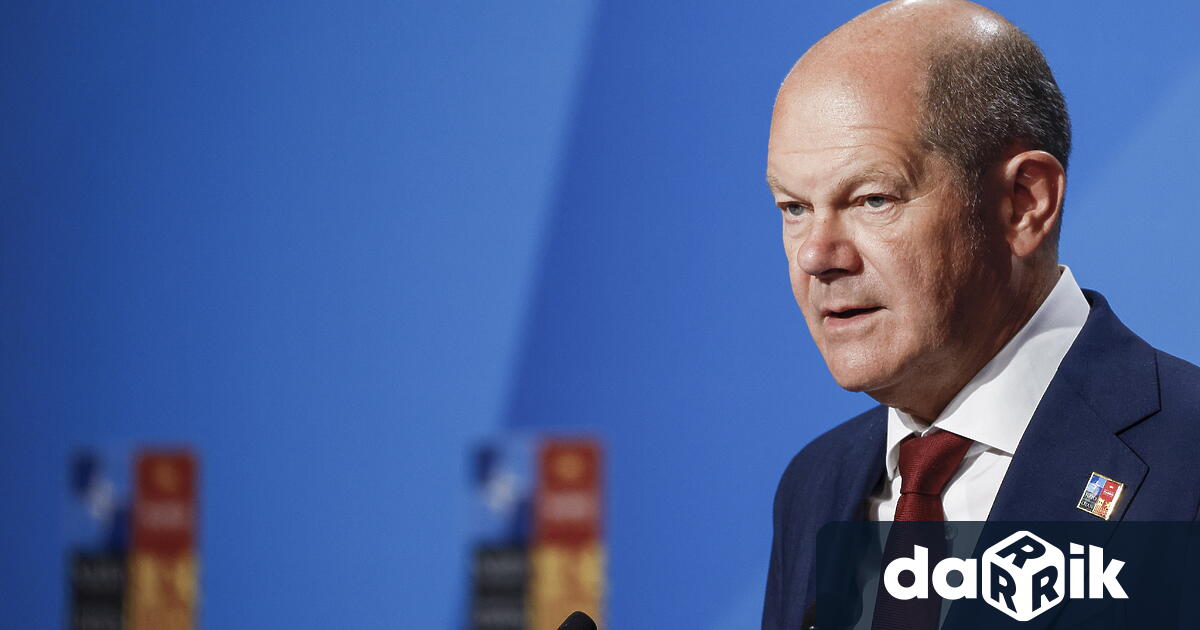 Германският канцлер Олаф Шолц е на посещение в Канада, където