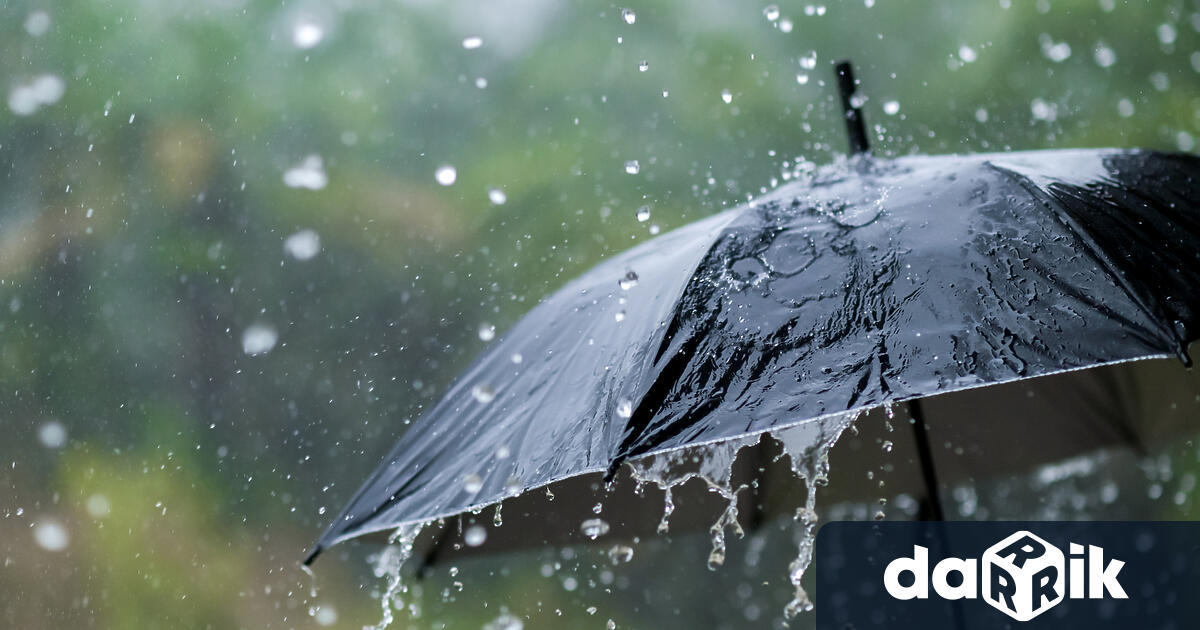 През следващото денонощие въздушната маса над страната ще остане неустойчива.В