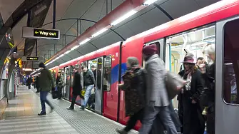 Стачка на служителите на метрото в Лондон затруднява движението