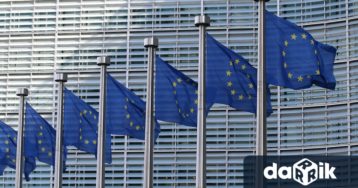 България трябва да плаща за доставките от Газпром“ с долари.Това