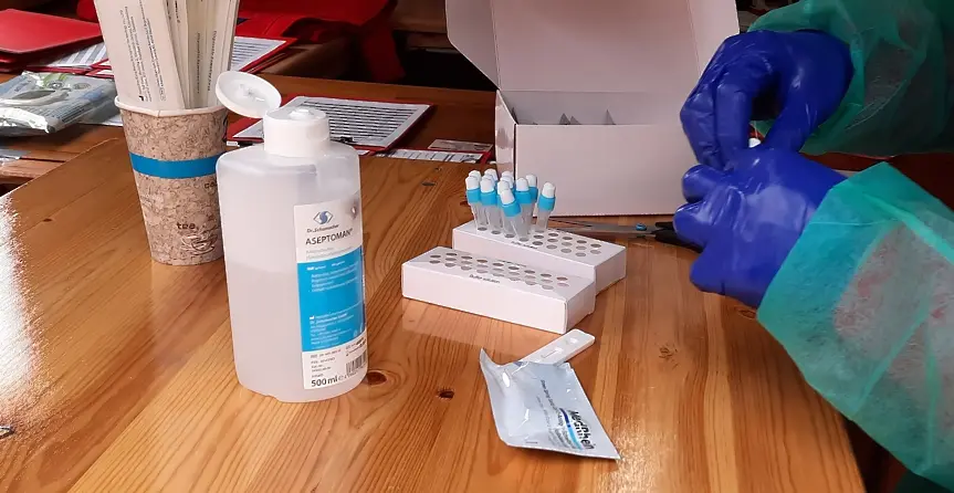 В РЗИ-Ловеч правят безплатно тестване с бързи антигенни тестове за Covid-19