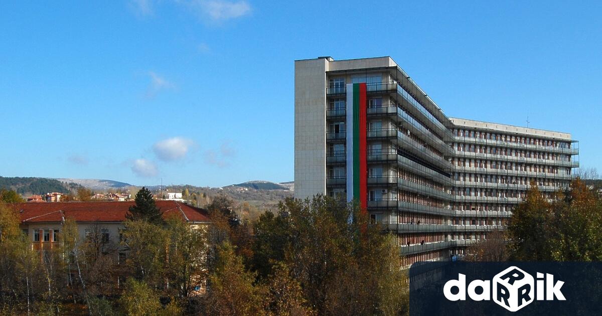 Изписано е от болницата падналото в басейн 5-годишно дете в