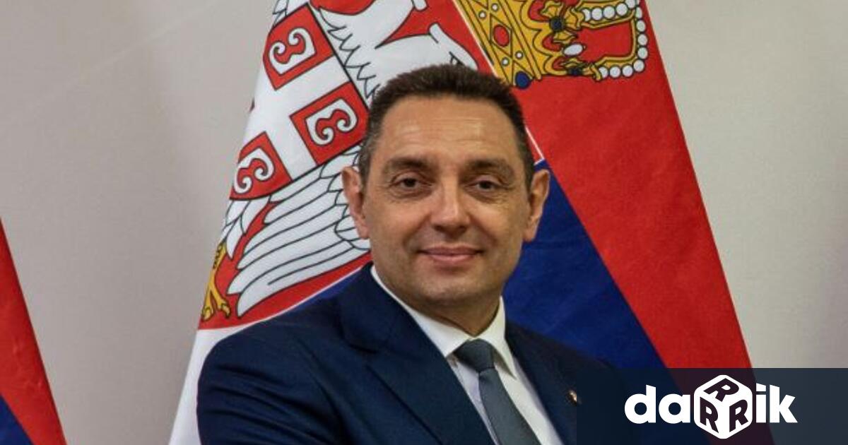 Министърът на вътрешните работи на Сърбия Александър Вулин ще се