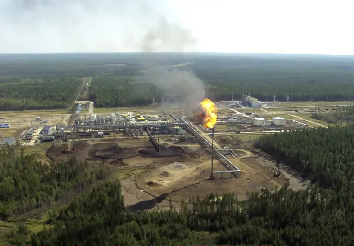 Русия изгаря газ за десетки милиони долара всеки ден 