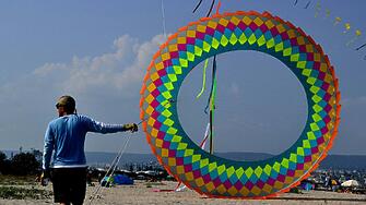 Юбилейното десето издание на международния фестивал на хвърчилата Въздушни чудеса