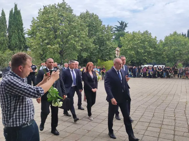 Бургас се сбогува с Йордан Илиев и Атанас Градев /Обзор/