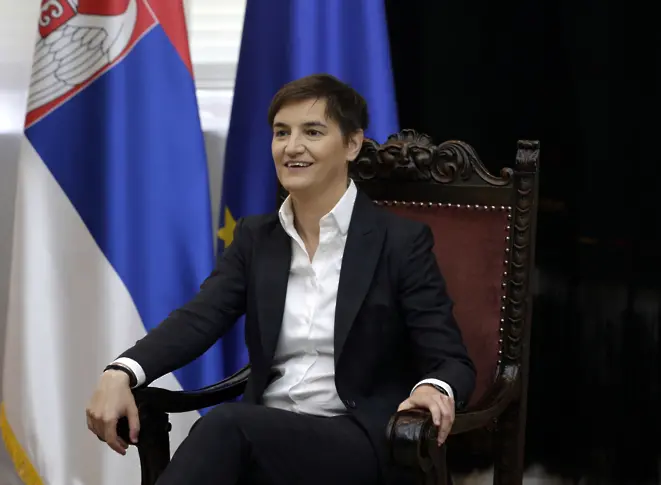 Вучич номинира отново Ана Бърнабич за премиер