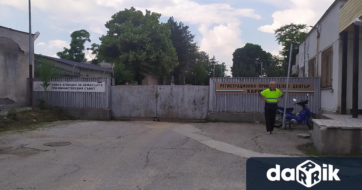 15-годишният сириец Омар от бежанския лагер в Харманли е сред