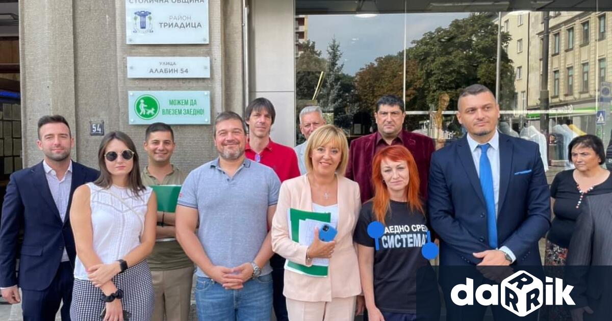 Хирургът от кюстендилската болница - д-р Сеслав Стоянов е водач