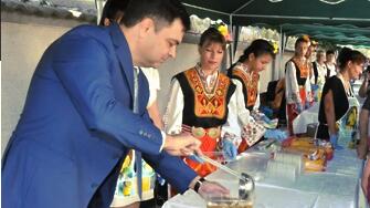 Традиционният вече курбан за здраве и благоденствие на Димитровград дава