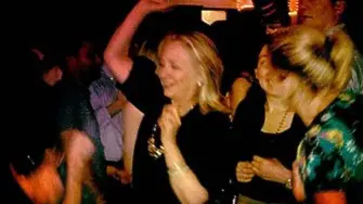Хилъри Клинтън призова Сана Марин да продължава да танцува