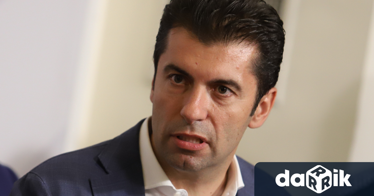 Шоуто на Слави Трифонов трябва да остане в миналото. Бойко