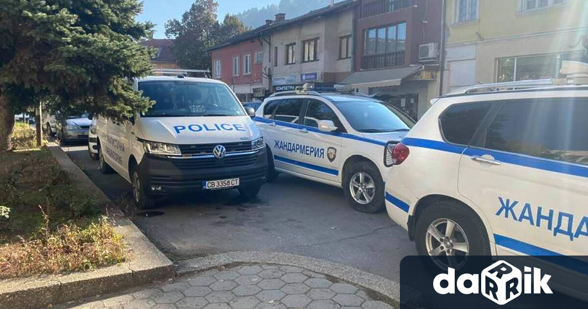 Служители на ОДМВР – Кюстендил, жандармерията, НАП и областната структура