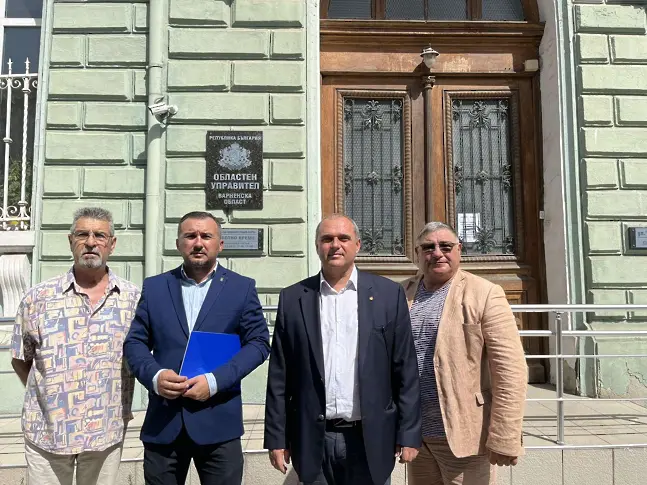 Искрен Веселинов  води листата на ВМРО във Варна