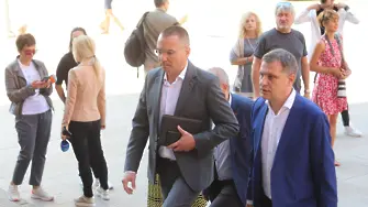 ВМРО обяви водачите си на листи