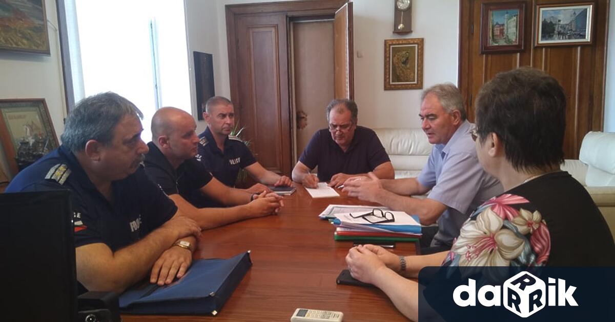 Работна среща на служители от ІІ Районно управление на МВР