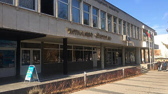 На 06 09 2022 г вторник от 18 30 ч в Голямата зала