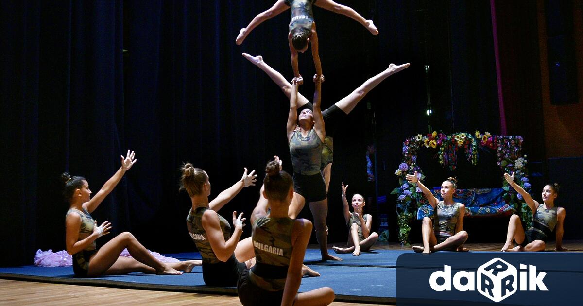 Близо тричасова програма предложи на публиката акробатичното шоу Вълшебство“ в