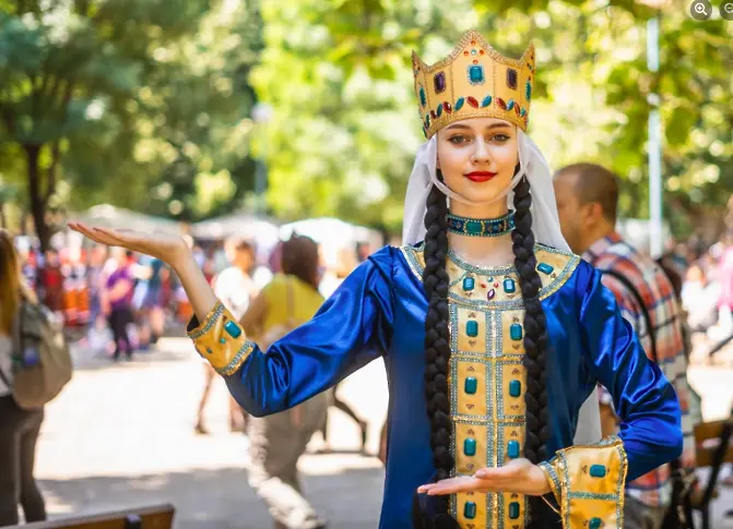 Голям цирков спектакъл, театри, танци и много изненади за децата и цялото семейство на Фестивала „Синьо лято“ в Пловдив