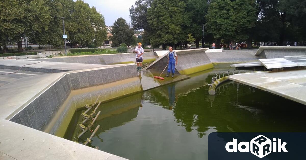 Основно почистване и профилактика на системите на Големия фонтан на