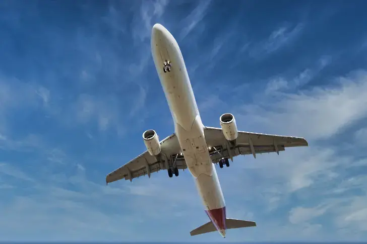 Какви са правата на пътниците при полети?