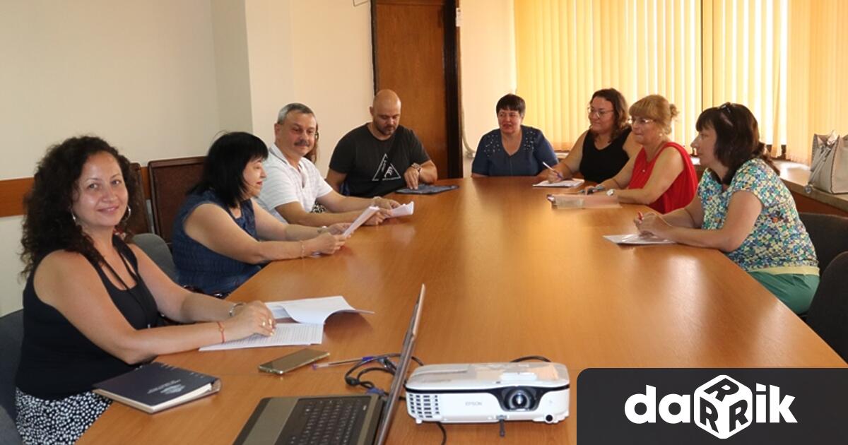 В ход е събирането на данни за изготвяне на аптечна