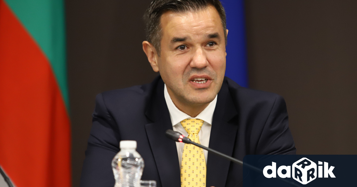 Неразумно е от бизнес гледна точка България сама да затваря