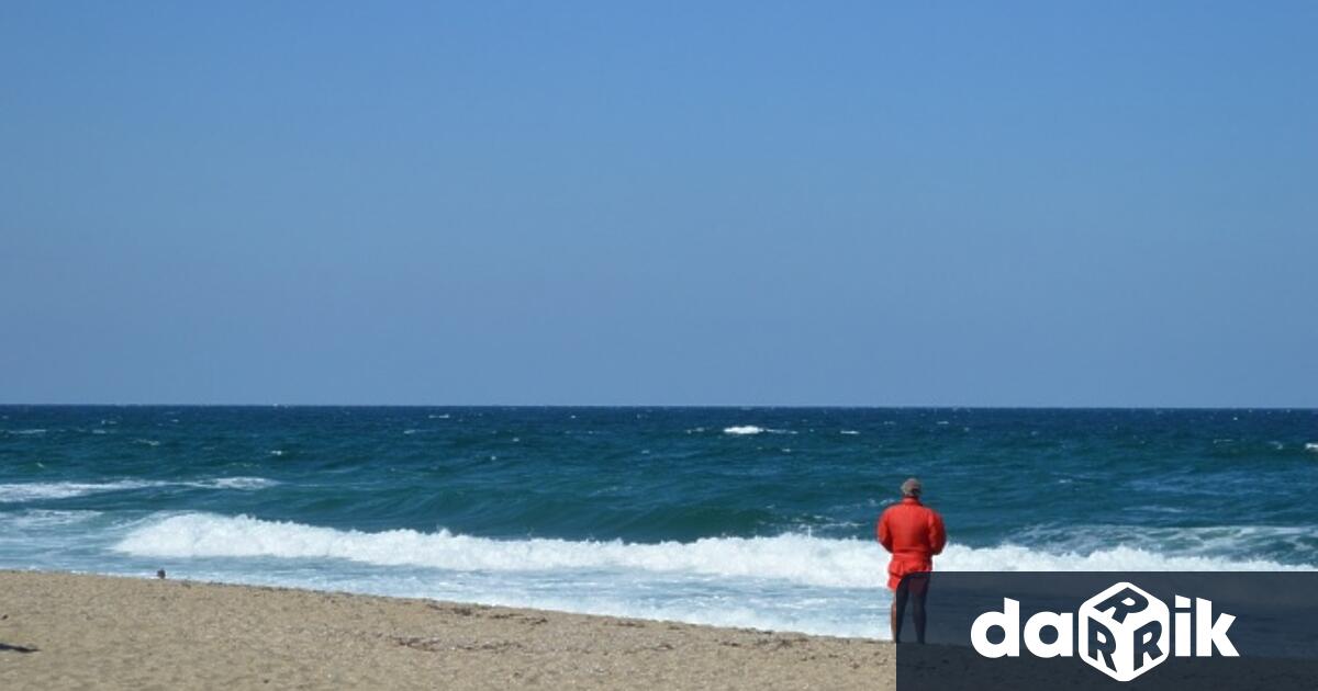 Мъж загина в Слънчев бряг, спасявайки давещи се в района