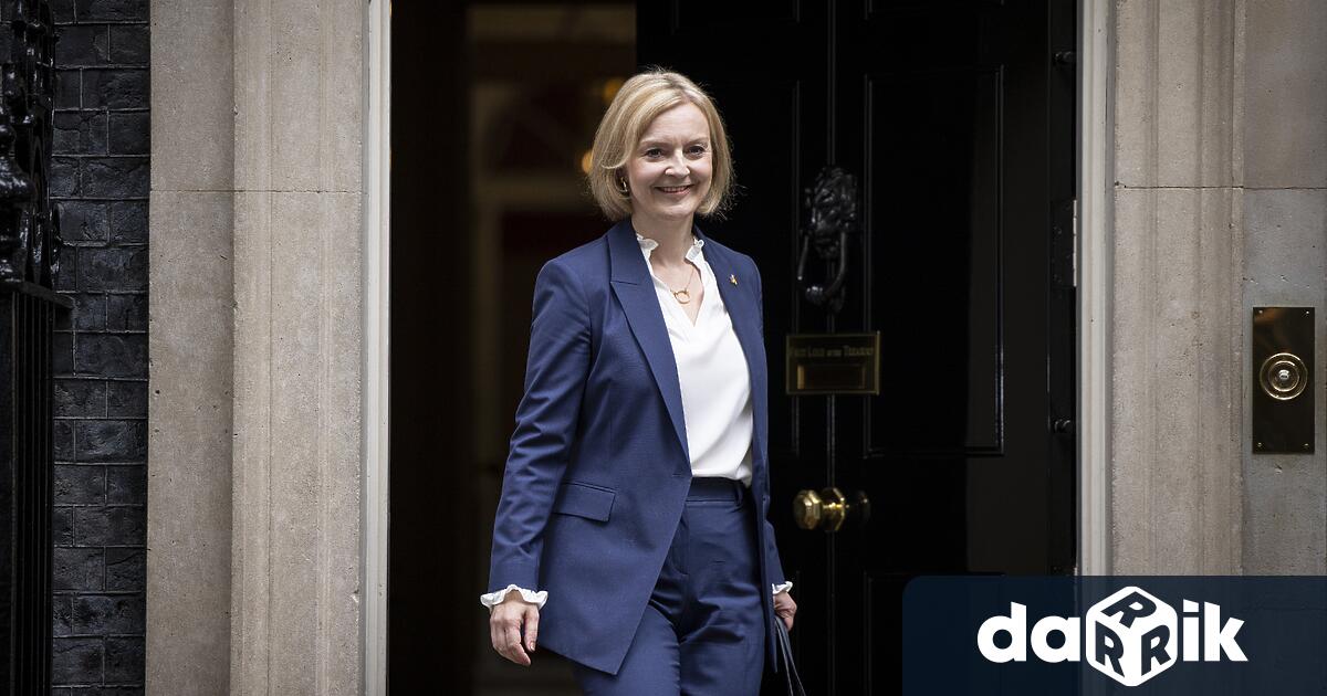 Новият британски премиер Лиз Тръс представи кабинета си, след като