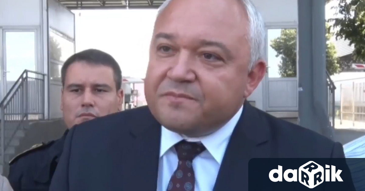 Поне десетима гранични полицаи са участвали в различни схеми за