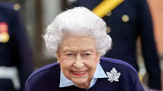 Кралица Елизабет II отложи заседание на нейната консултативния си Таен