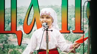 Фолклорният фестивал „Типченица пее” събра за 14-и път самодейци от различни региони на страната